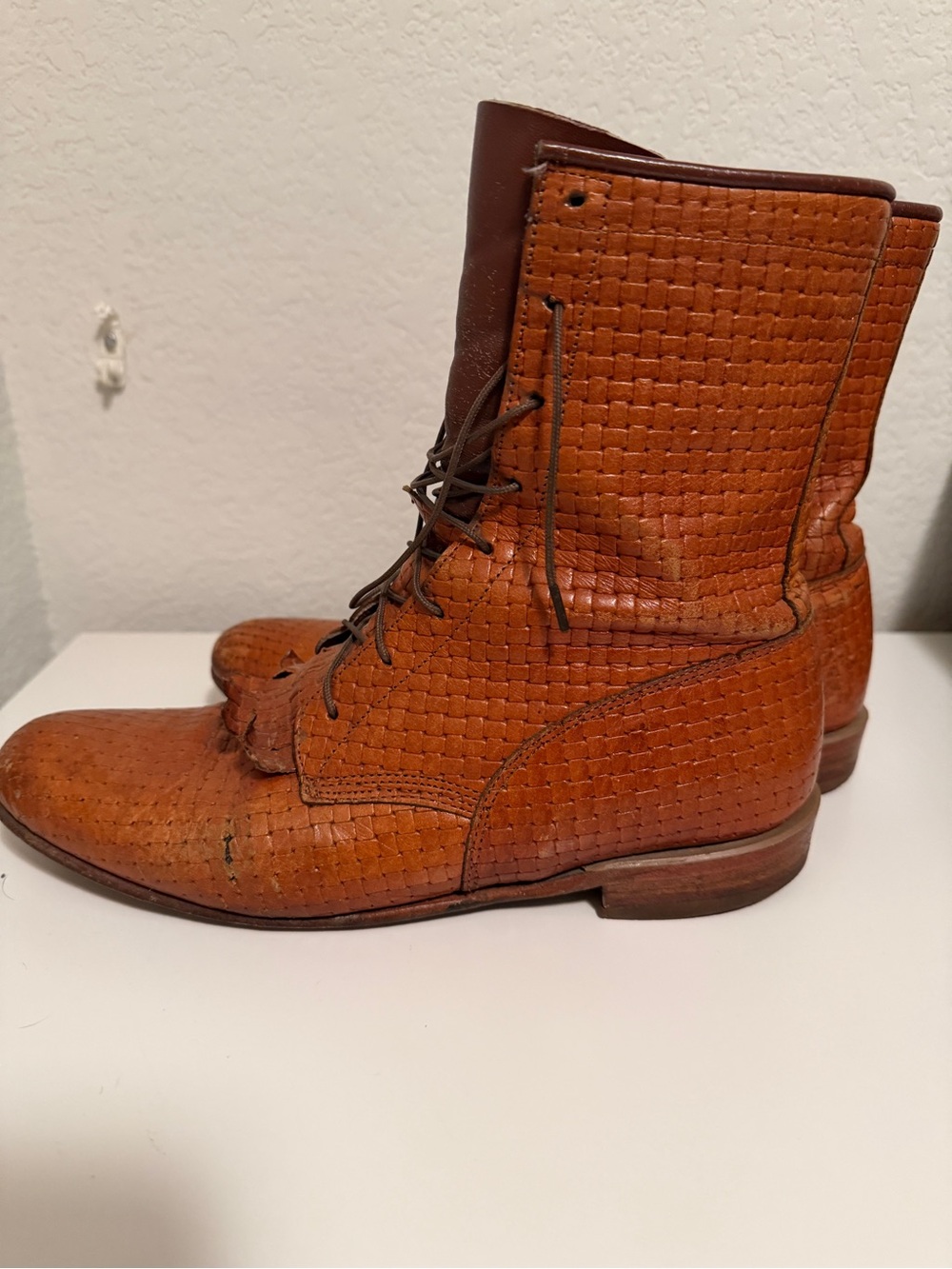 Vintage Justin Boots Tan/Brown Woven Leather Ankle Booties with Fringe Lace Up - Picture 3 of 6